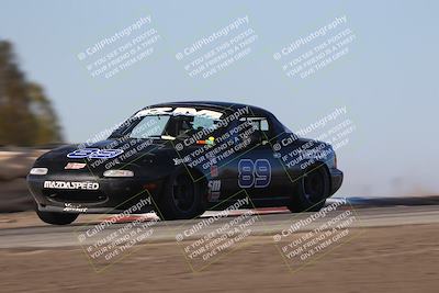 media/Oct-26-2025-CalClub SCCA (Sun) [[8ce1e69566]]/Group 5/Grapevine/